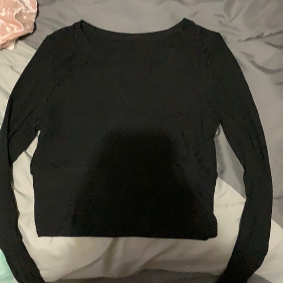 SHEIN black crop top only been worn 1 time - Picture 1 of 4
